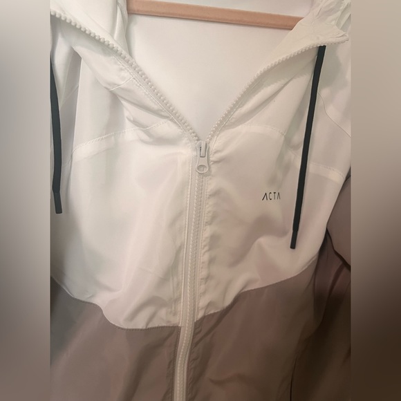 Acta windbreaker - Picture 2 of 5
